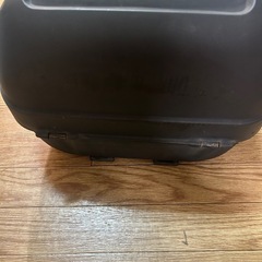 スズキ純正汎用リアボックスの画像