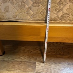 ダブルベッド&マットレス付きの画像