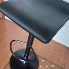 カウンターチェアの画像