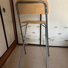 IKEAハイチェア一脚の画像
