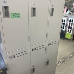 引き取り限定　中古  6人用ロッカー  コクヨ　1台￥１8０００...