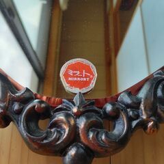 壁掛けミラーの画像