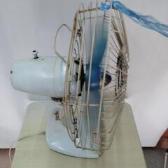 昭和レトロな扇風機の画像