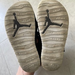 NIKE ジョーダン　サンダル　黒の画像
