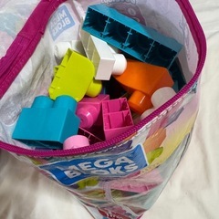 🌈メガブロックおおきなブロック　80ピース　バッグ　ピンクの画像
