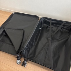 スーツケースの画像