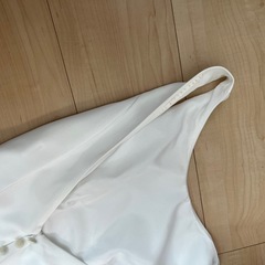 【スレンダーデザイン前撮りなどに】ウエディングドレス の画像