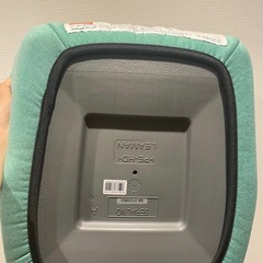 車用 大きな子供用 チャイルドシート の画像