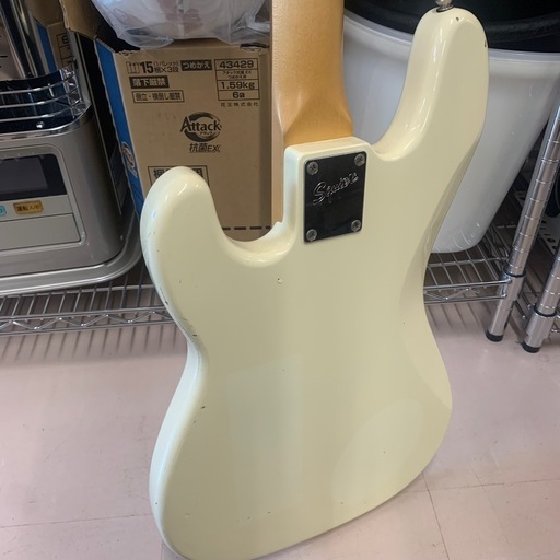 美原店Squier PRECISION BASS スクワイヤー プレシジョン ベース　ホワイト