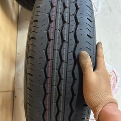 新車外し ハイエース 送料込み 195/80R15 ブリヂストン4本純正