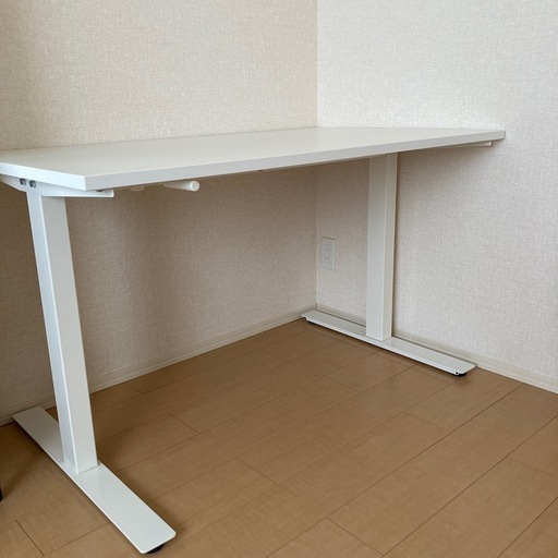IKEA  昇降机