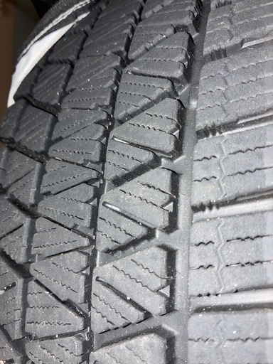 決まりました！ありがとうございました。【値下げしました】7/12まで【BS BLIZZAK DM-V3 225/65R17】スタッドレ