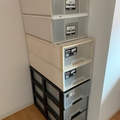 取引中になりました。衣装ケース