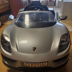 充電式自動車の画像