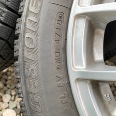 廃スタッドレスタイヤ155/65R14の画像
