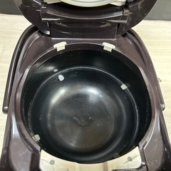象印5.5合炊き炊飯器の画像