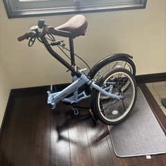 折りたたみ自転車の画像
