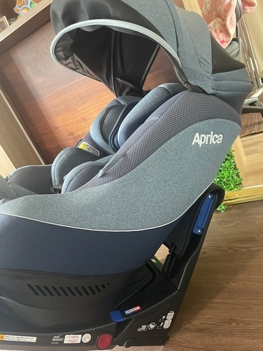 アップリカ　チャイルドシート　クルリラ　美品