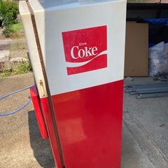 コカコーラの冷蔵庫　ビンテージの画像