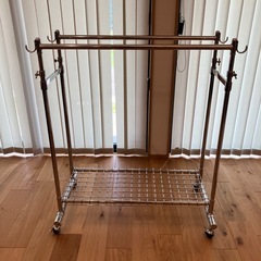 予定者決定しましたハンガーラック