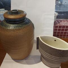 ツボと花器のセット