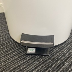 【決定】ペダル式ゴミ箱の画像