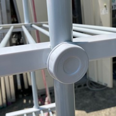 ランドリー収納　つっぱりラック　突っ張りラック　突っ張り棒　白　ホワイト　家具　収納棚　収納家具　洗濯　洗濯機ラック【最低高さ196.8伸びます】の画像