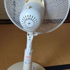 美品  YUASA ユアサ 扇風機 リビング扇. 動作良好の画像
