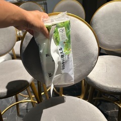 カウンターチェア　ベロア　全部で6脚ありますの画像