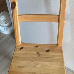 木製チェアの画像