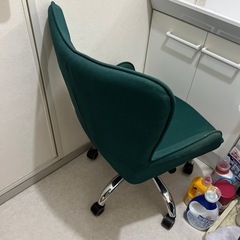 緑椅子の画像