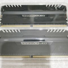 【中古】CORSAIR VENGEANCE LED DDR4 3000MHz 8GBx2 16GBセットの画像