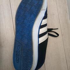 adidasのメンズシューズ