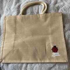 イギリスの大手スーパーの刺繍入りエコバッグの画像