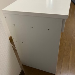 白　デスク（コンセント２ヶ、引き出し2ケ）の画像