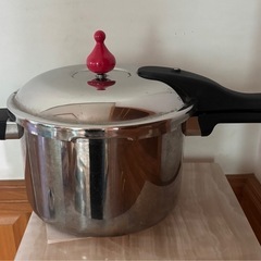 アサヒ軽金属圧力鍋 (ヒーコン) 倉敷の調理器具《鍋、グリル》の