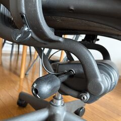 Herman Miller アーロンチェアの画像