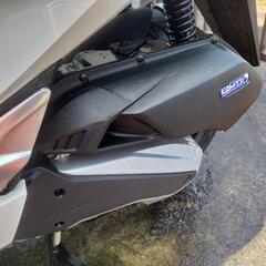 広島発！希少！2025年モデル　ホンダ　PCX125 走行距離3km ！　登録しただけのほぼ新車です、スマートキー二個　取扱説明書　保障書　キーレス2個　ナンバー登録済み　自賠責保険も9月末まであるので乗って変えれますよ！　。の画像
