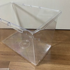 ②飼育ケース(プラスチック製)未使用品の画像