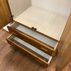 2枚扉ワードローブの画像