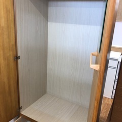 2枚扉ワードローブの画像