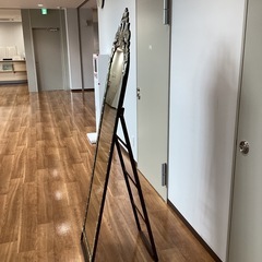ベネチアンミラー（スタンドフレーム）【町田市再生家具】251048の画像