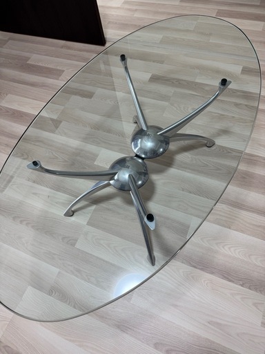 ガラステーブル