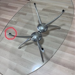 ガラステーブルの画像