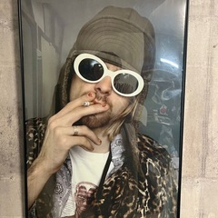 ドデカ額縁　カートコバーンポスター　フレーム　セット　縦90cm nirvana バンドの画像