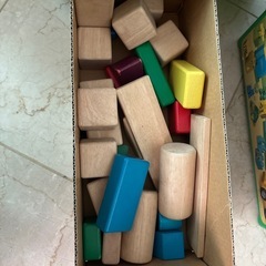 LEGOと積み木セットの画像