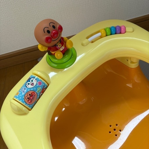 美品！アンパンマンコンパクトおふろチェア (、) 岩切のベビー