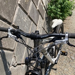 本格的マウンテンバイクの画像