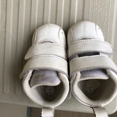 ASICS アシックス ベビーシューズ ホワイト 星柄 12.5センチの画像