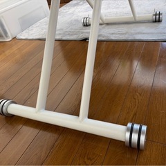 手動式昇降テーブル
の画像